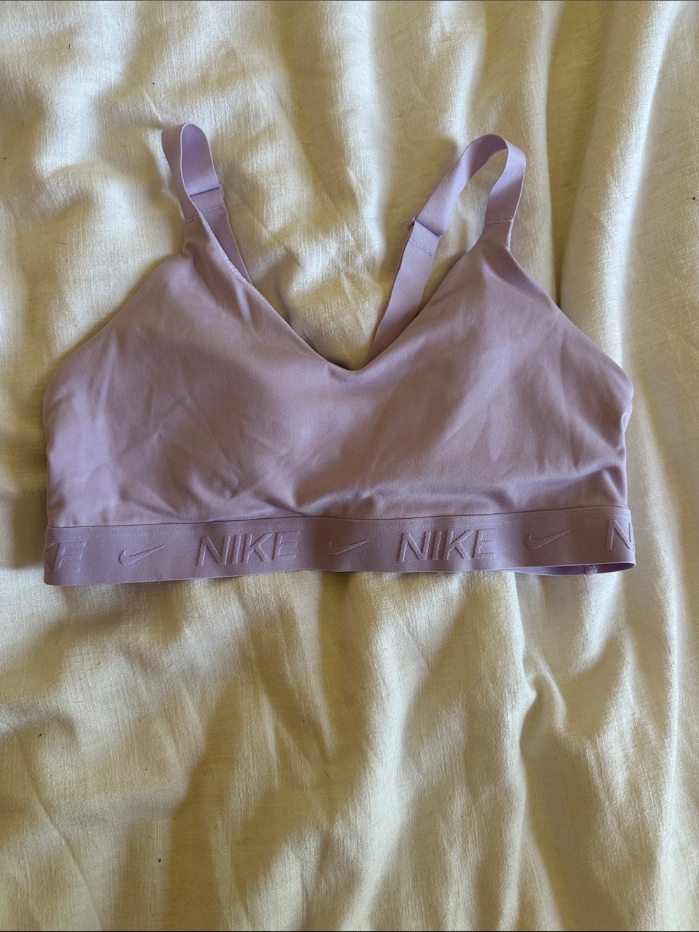 Nike Lavender Wireless Light-Support Sports Bra